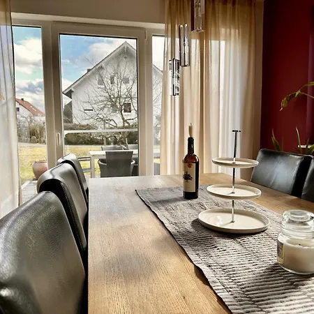 Schoenes Familienhaus Mit Herz Im Gruenen Holiday home