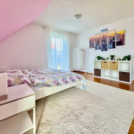 Schoenes Familienhaus Mit Herz Im Gruenen Holiday home