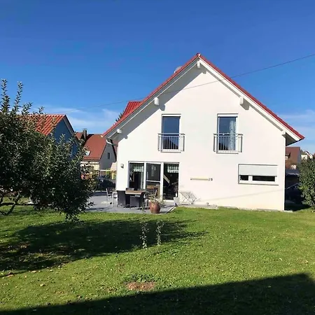 Schoenes Familienhaus Mit Herz Im Gruenen Holiday home *